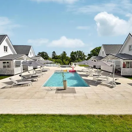 Gorgeous In With Swimming Pool